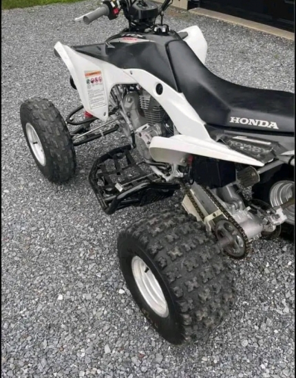 I&#039;m selling my four wheeler 